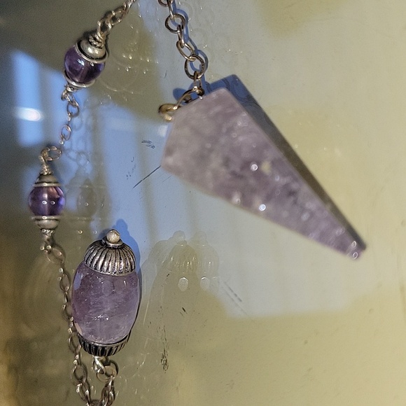 Amethyst Pendulum Crystal 🔮 - Picture 2 of 4